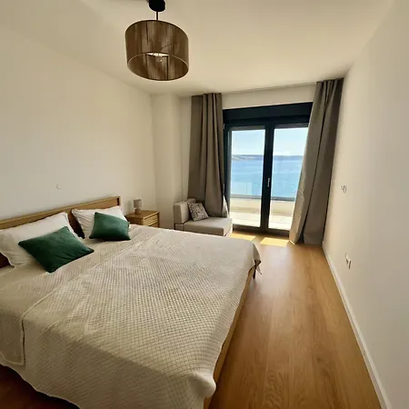 Mar Mar Beachfront Penthouse アパート